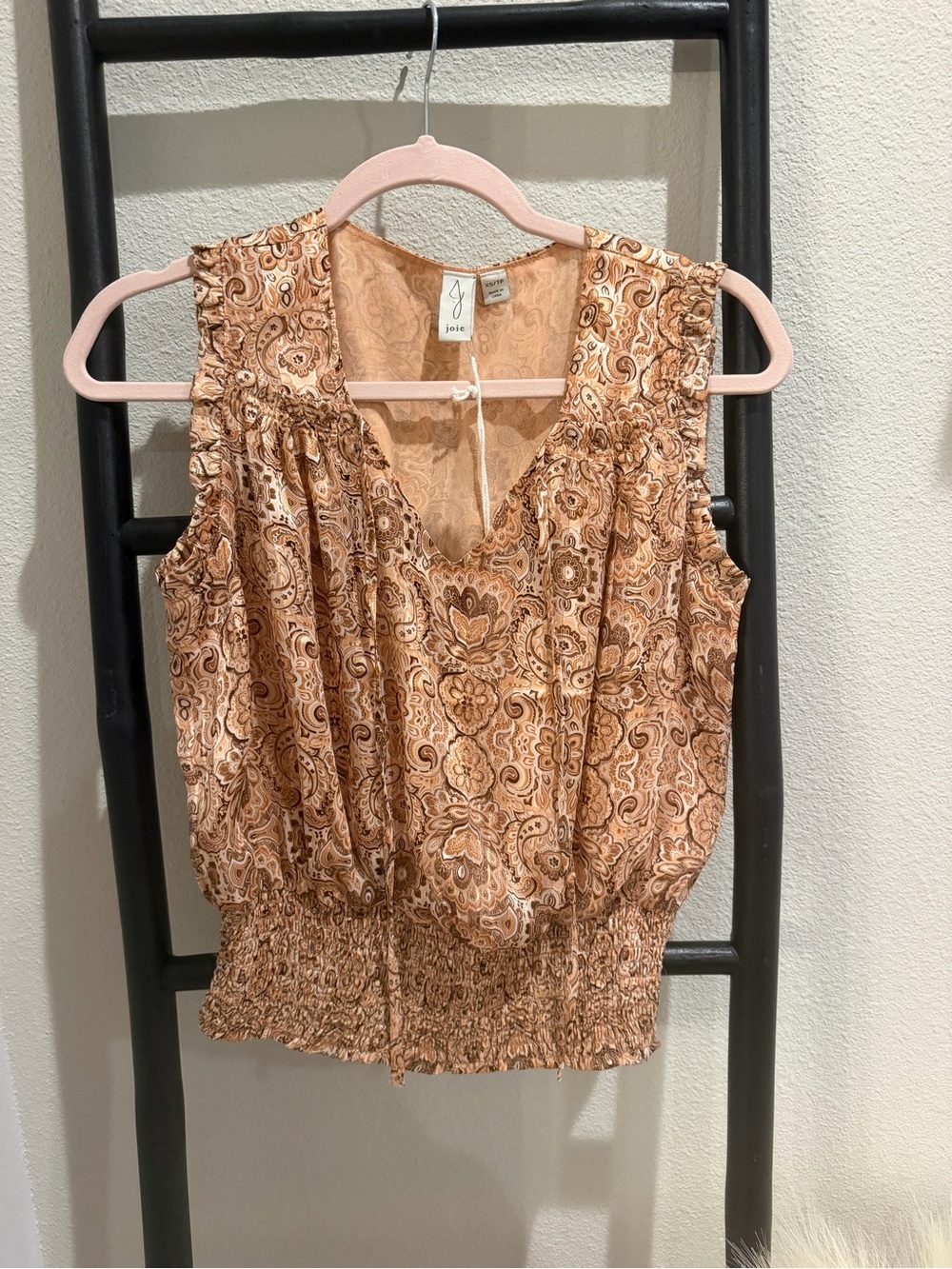 Joie Brown Paisley Sleeveless Smocked Hem V-Neck Top